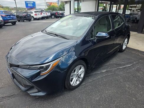 Used 2019 Toyota Corolla SE FWD image 2