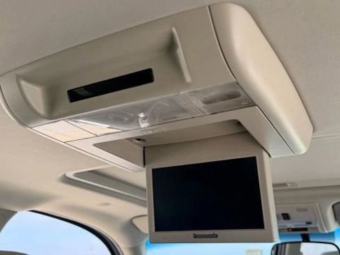 Used 2013 Chevrolet Tahoe LTZ image 21