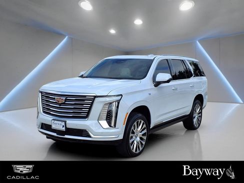 Certified 2026 Cadillac Escalade Platinum Luxury AWD/4WD image 1