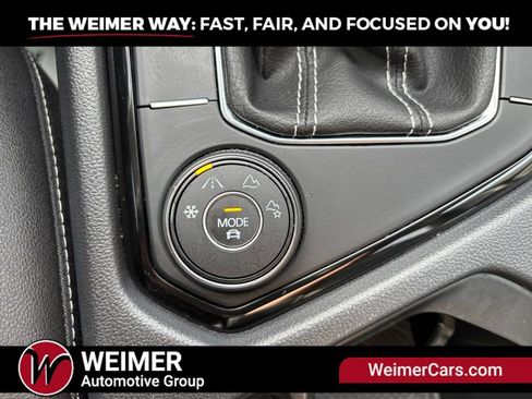 Used 2024 Volkswagen Taos SE AWD/4WD image 20