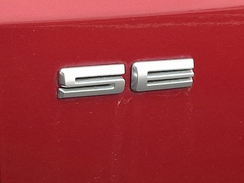 Used 2020 Ford Escape SE image 29