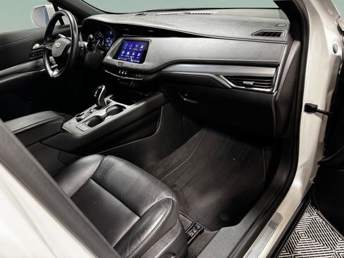 Used 2020 Cadillac XT4 Premium Luxury w/ Driver Awareness Package image 10