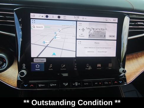 Used 2023 Jeep Grand Wagoneer Series III AWD/4WD image 19