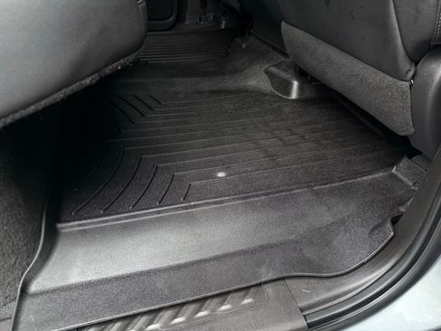 Used 2021 GMC Sierra 1500 SLT image 32