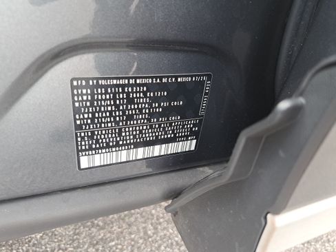 Certified 2025 Volkswagen Tiguan S AWD/4WD image 32