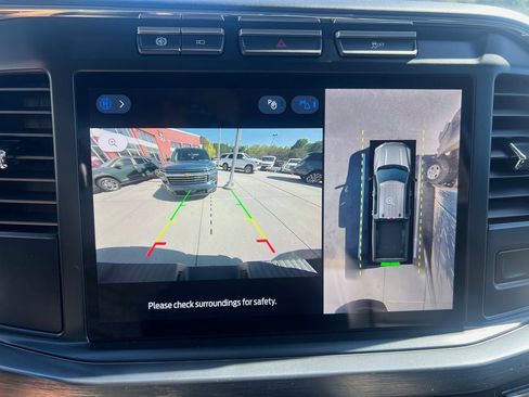 Used 2024 Ford F250 Lariat image 8