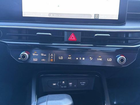 Used 2025 Kia K5 GT-Line w/ GT-Line Premium Package FWD image 16