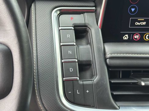 Used 2021 GMC Yukon SLT w/ SLT Luxury Plus Package RWD image 14