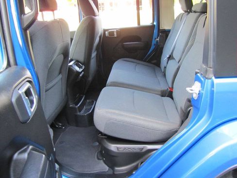 Used 2024 Jeep Wrangler Unlimited AWD/4WD image 22