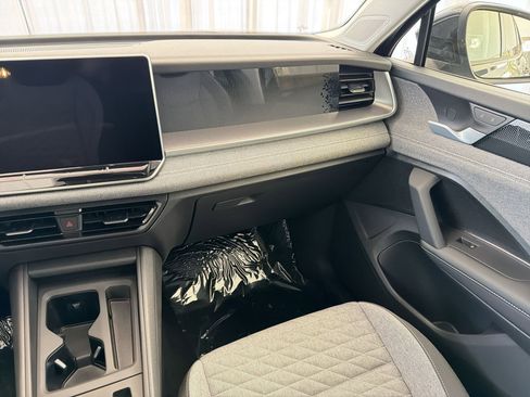 New 2026 Volkswagen Tiguan S FWD image 27