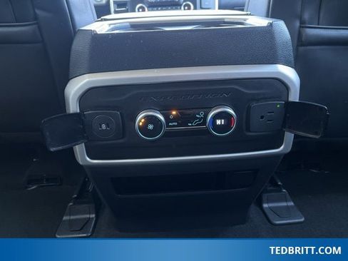 Used 2024 Ford Expedition XLT image 17