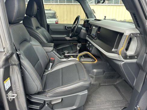 Used 2022 Ford Bronco Badlands w/ Sasquatch Package image 15