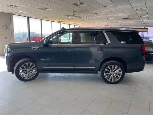 Used 2021 GMC Yukon Denali w/ Denali Premium Package image 4
