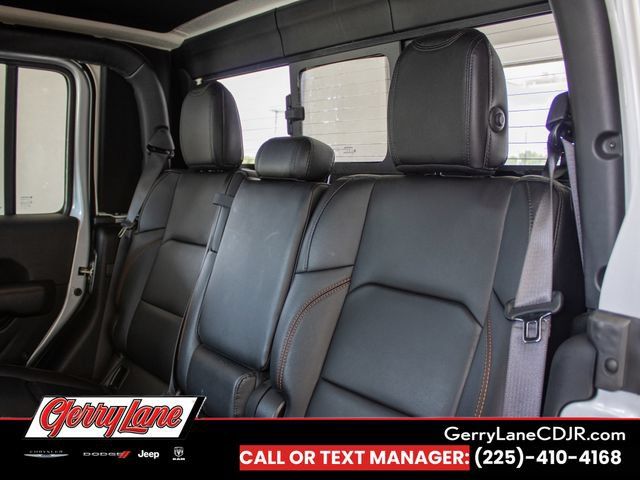 Used 2023 Jeep Gladiator Mojave w/ LED Lighting Group AWD/4WD image 18