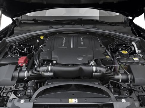 Used 2018 Jaguar F-PACE Premium image 52