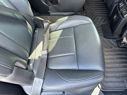 Used 2023 Subaru Ascent Touring w/ Popular Package #2A image 20