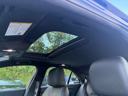Used 2022 Cadillac CT4 Premium Luxury RWD image 13