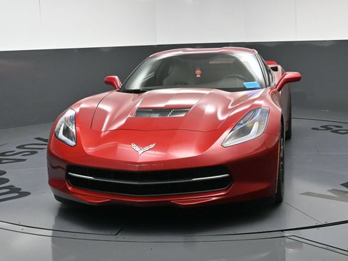 Used 2015 Chevrolet Corvette Stingray Coupe RWD image 5
