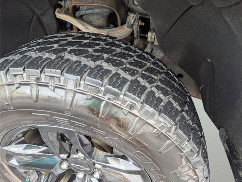 Used 2019 Chevrolet Silverado 1500 LT Trail Boss w/ Bed Protection Package image 10