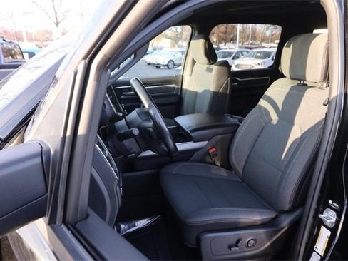 Used 2023 RAM 1500 Big Horn image 7