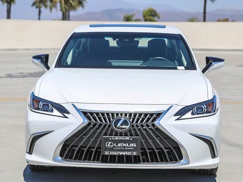 Used 2023 Lexus ES 300h w/ Premium Package FWD image 2