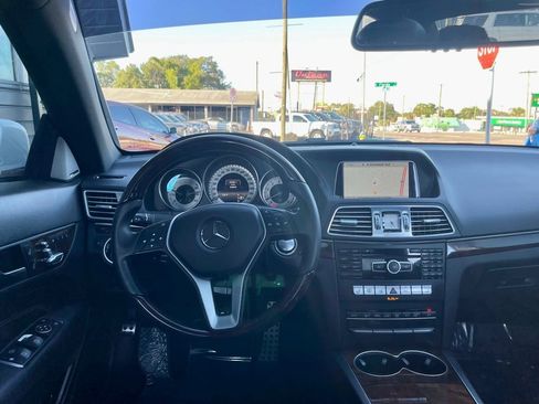 Used 2014 Mercedes-Benz E 350 4MATIC Coupe image 38