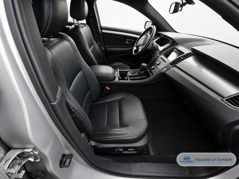 Used 2017 Ford Taurus SEL w/ Equipment Group 201A FWD image 10