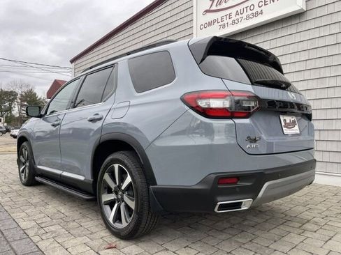 Used 2023 Honda Pilot Elite image 7