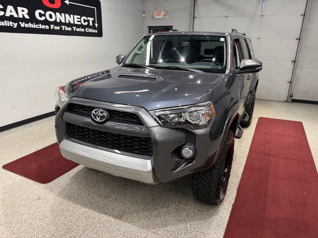 Used 2018 Toyota 4Runner TRD Off-Road Premium AWD/4WD image 6