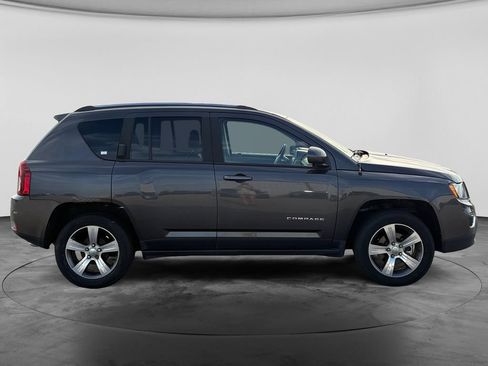 Used 2016 Jeep Compass High Altitude FWD image 10