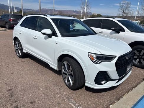 Used 2021 Audi Q3 2.0T Premium Plus image 12