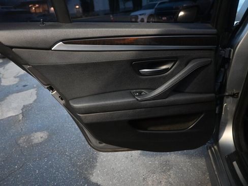 Used 2015 BMW 528i Sedan image 40