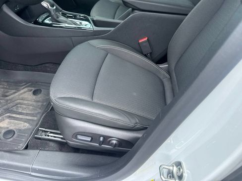 Used 2026 Buick Encore GX Preferred w/ Advanced Technology Package FWD image 9