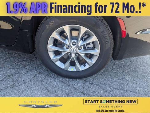 New 2026 Chrysler Pacifica Select image 31