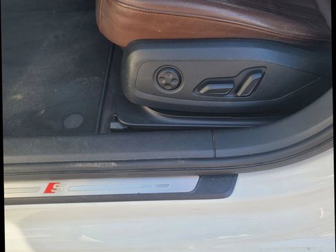 Used 2018 Audi A4 2.0T Ultra Premium w/ Convenience Package image 26