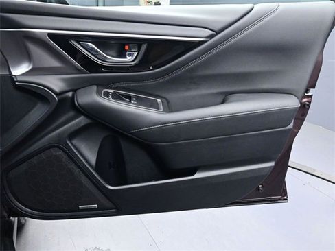 Used 2024 Subaru Outback Limited image 31