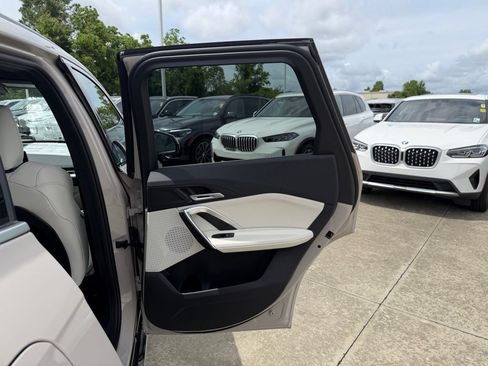 Used 2026 BMW X1 xDrive28i w/ Convenience Package AWD/4WD image 26
