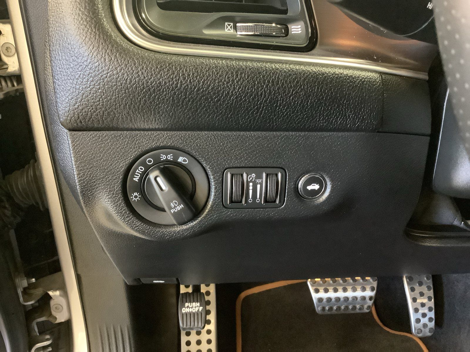 Used 2016 Dodge Challenger R/T Plus RWD image 16
