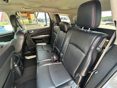 Used 2017 Dodge Journey GT FWD image 31
