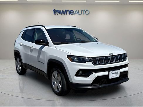 Used 2022 Jeep Compass Latitude AWD/4WD image 7