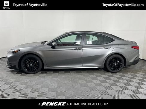 Used 2026 Toyota Camry SE FWD image 2