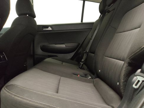 Used 2022 Kia Sportage LX AWD/4WD image 18