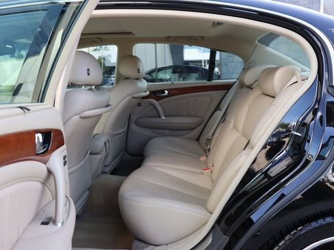 Used 2004 INFINITI Q45 Premium image 39