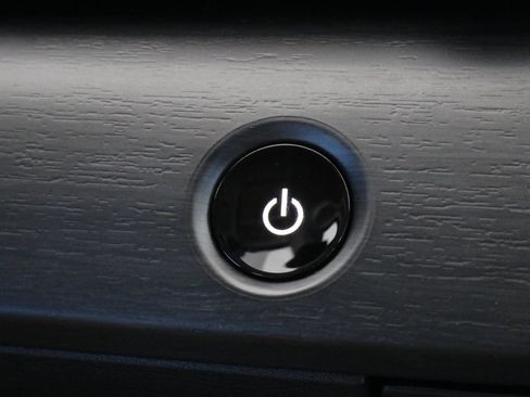 Used 2024 Nissan Ariya AWD image 23