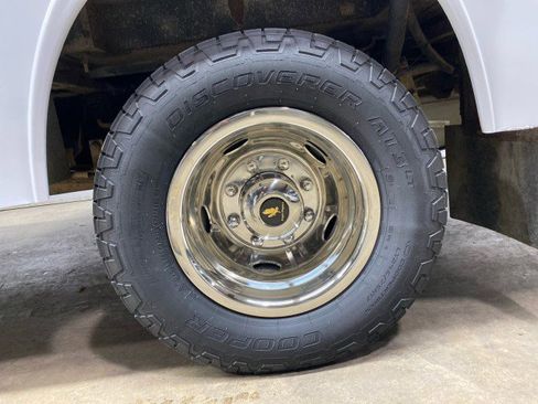 Used 2015 Ford F350 XL w/ Power Equipment Group image 30