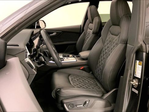 Used 2024 Audi SQ8 Premium Plus AWD/4WD image 13