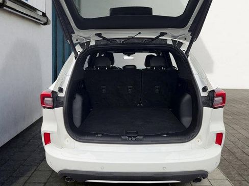 Certified 2023 Ford Escape ST-Line w/ Tech Pack #1 AWD/4WD image 25