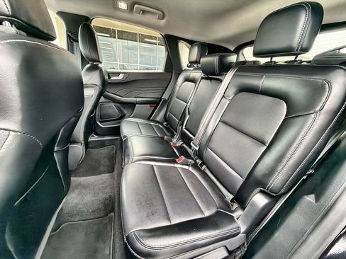 Used 2024 Ford Escape Platinum AWD/4WD image 23