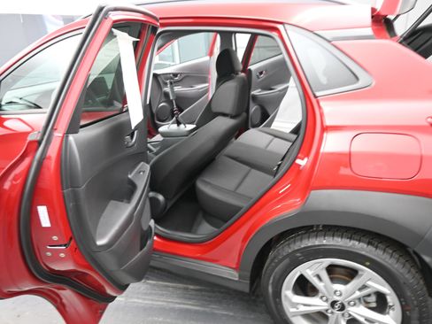 Used 2022 Hyundai Kona SEL w/ Cargo Package FWD image 14