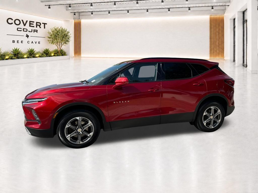 Used 2024 Chevrolet Blazer LT w/ Convenience Package FWD image 10